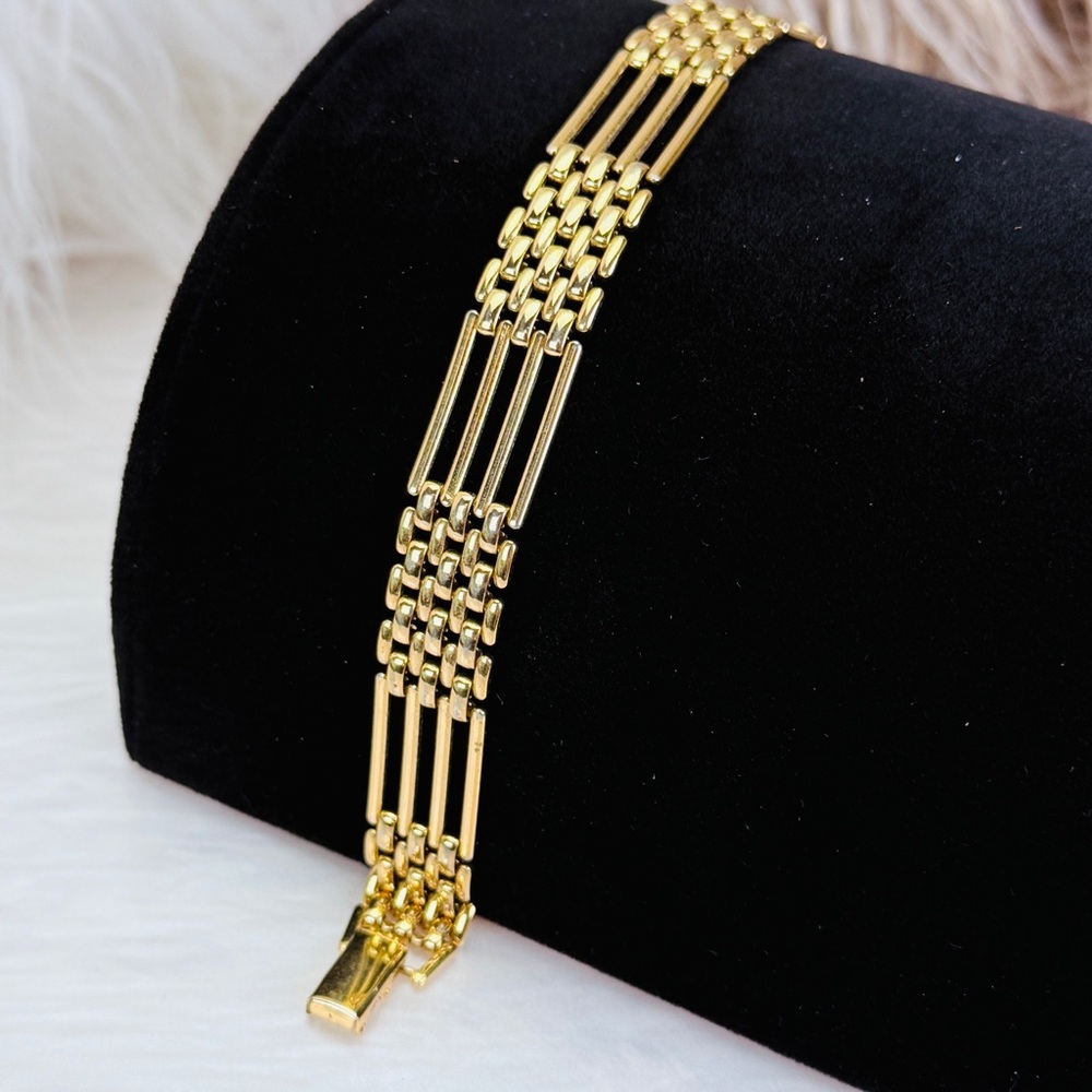 Vintage 80s aged goldtone chain-link bracelet